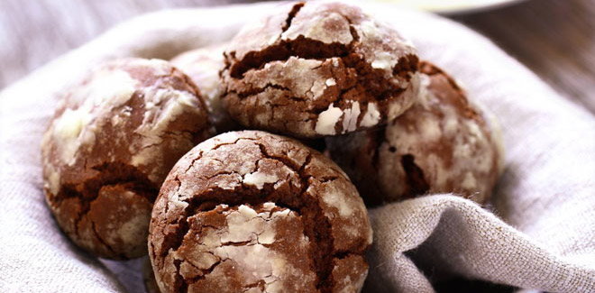 Chocolate crinkles profumati al rum