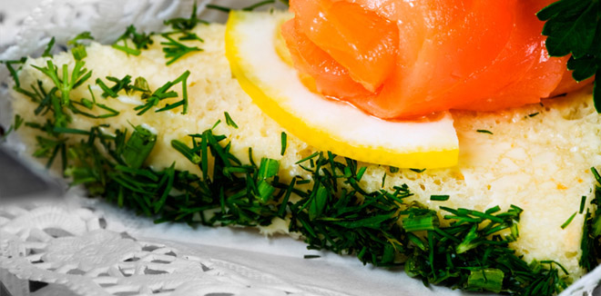 Finger food al salmone - pancarre con lievito madre Molino Rossetto
