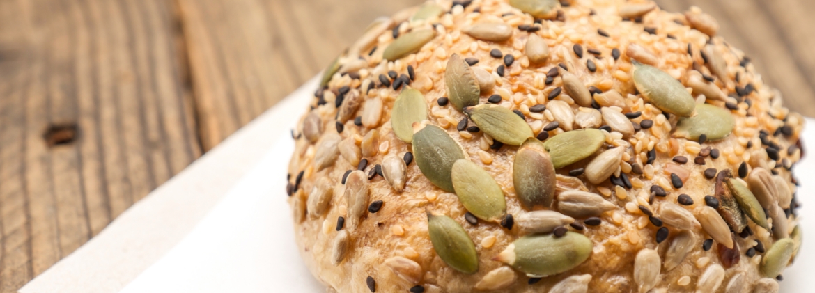 Pane ai semi con farina di grano tenero tipo 2