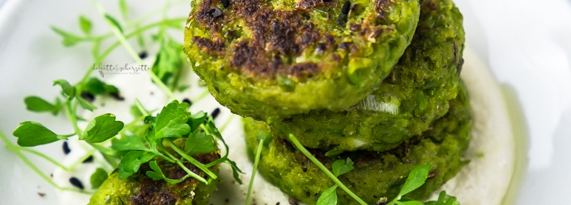 Falafel di piselli con salsa tahini
