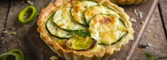 Savoury pie with zucchini and Parmesan