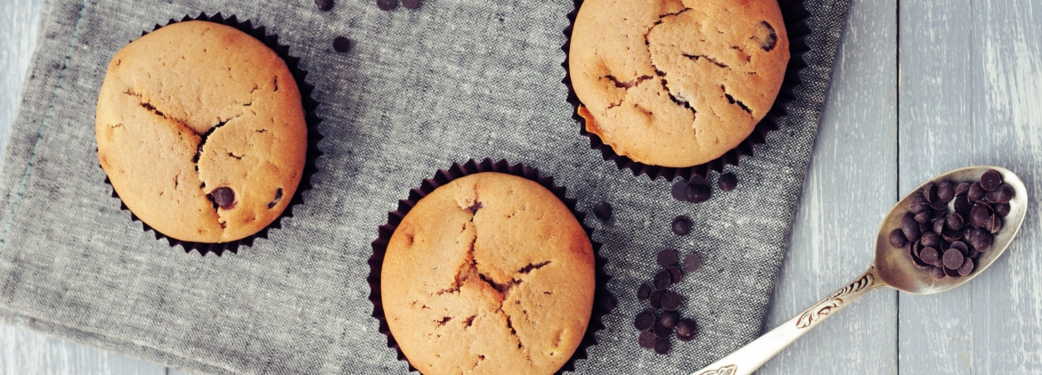 Muffins with chocolate drops