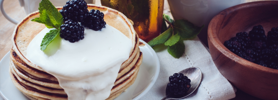 Pancakes with blackberries