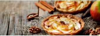 Crostatine semi integrali con mele, noci e cannella
