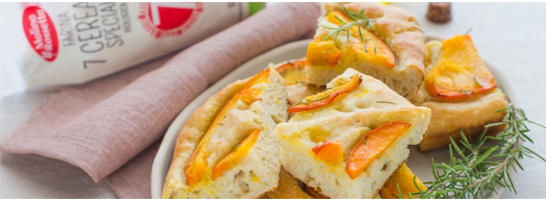 Focaccia ai 7 cereali e zucca