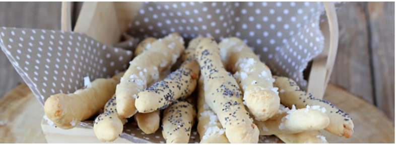 Breadsticks with poppy seeds