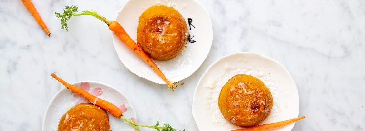 Budino al cioccolato con coulis di fragole