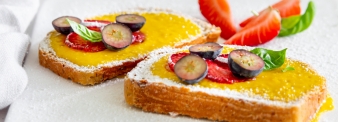 Custard Yogurt Toast 