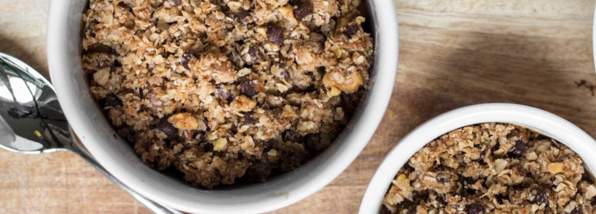 Crumble di pere, cocco e cioccolato
