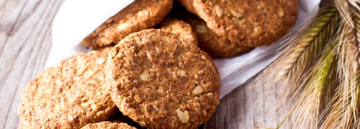 Biscotti ai fiocchi di farro soffiati e avena